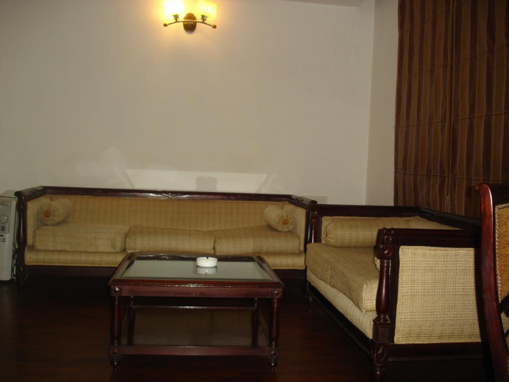 J'S Inn Neu-Delhi Exterior foto